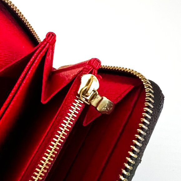 Louis Vuitton Zippy Monogram Wallet - Picture 5 of 5